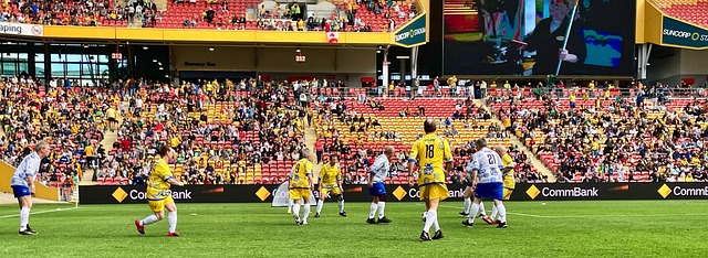 熱刺16歲青訓小將摩爾簽約首份職業合同，本周日官宣.